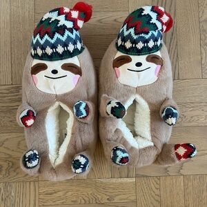 Aerie Plush Sloth Slippers